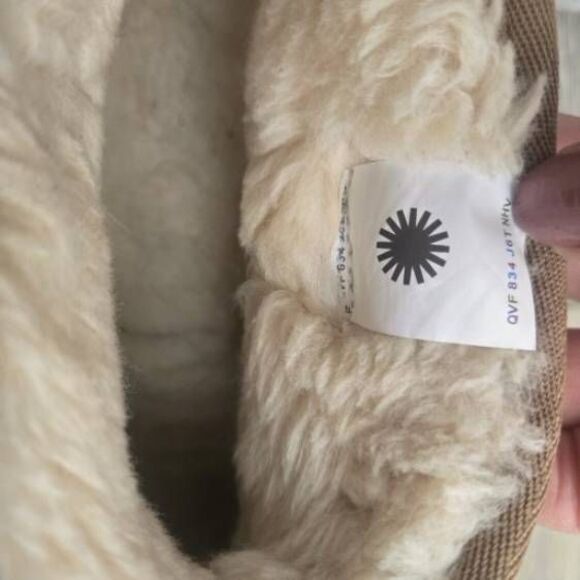 UGG Classic Ultra Mini Platform chestnut tan suede boots warm winter size 9 - Picture 14 of 14